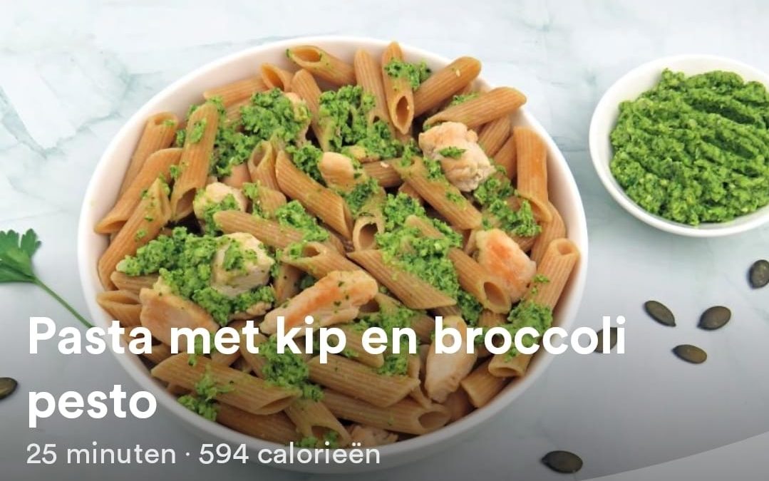 pasta met kip broccoli en pesto